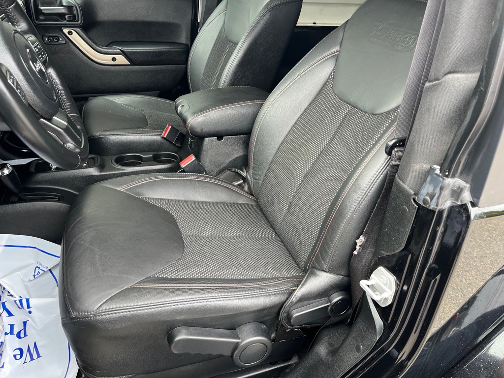 2017 Jeep Wrangler Image 12