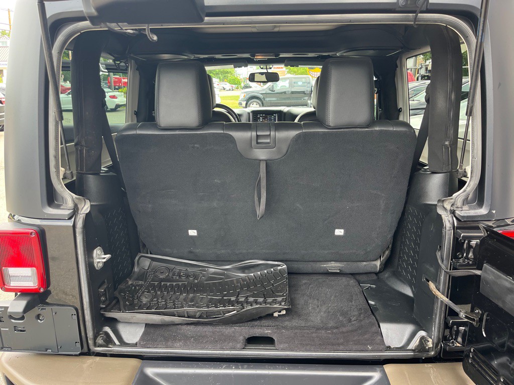 2017 Jeep Wrangler Image 19