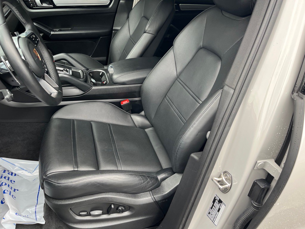 2023 Porsche Cayenne Image 11