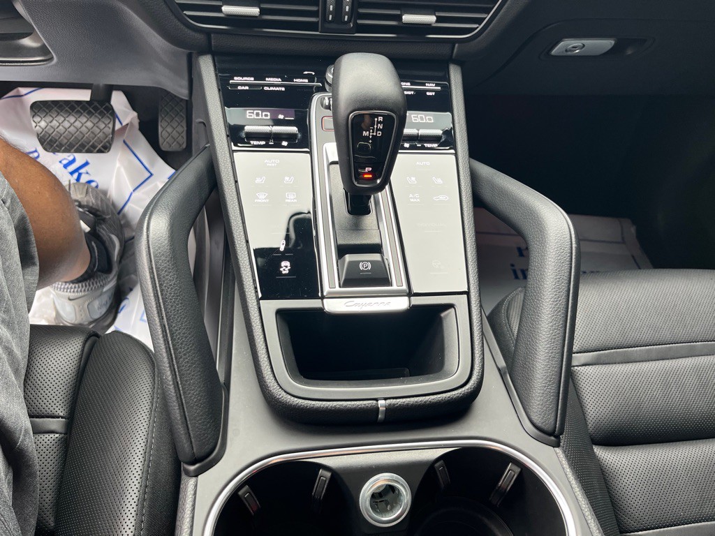 2023 Porsche Cayenne Image 13