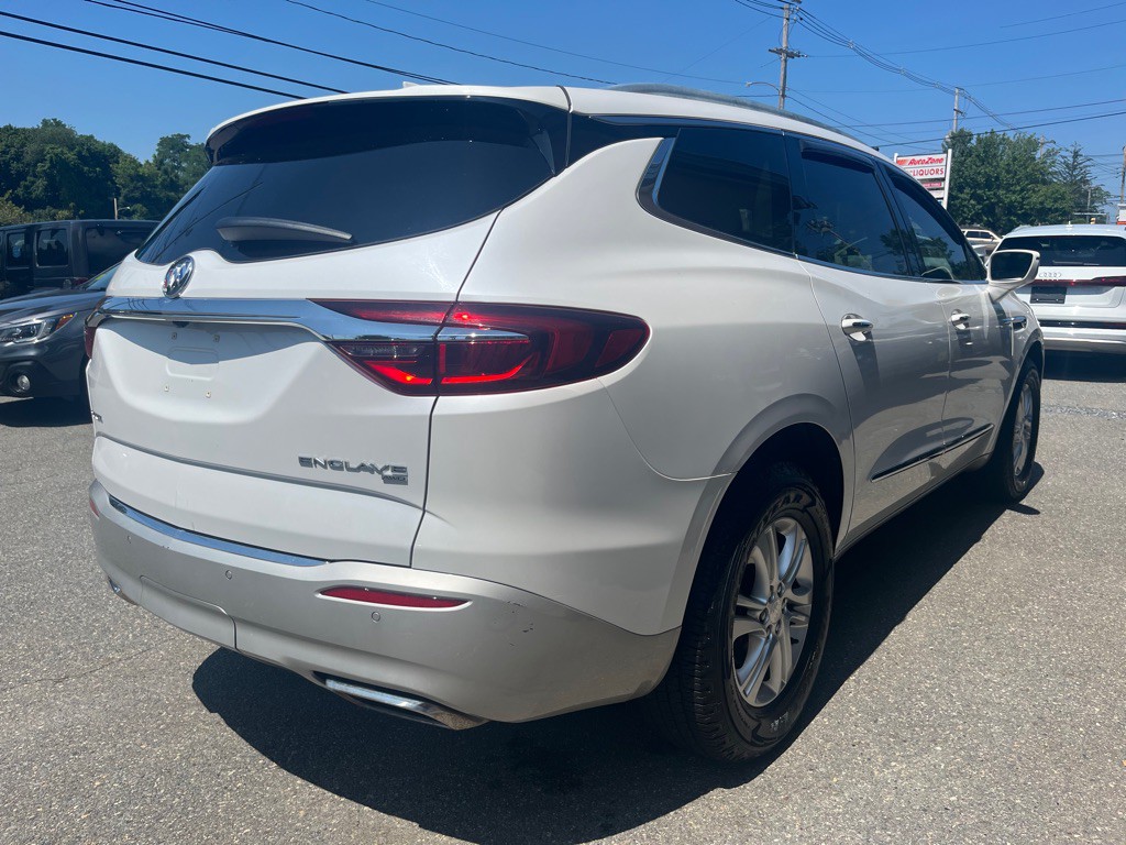 2018 Buick Enclave Image 3
