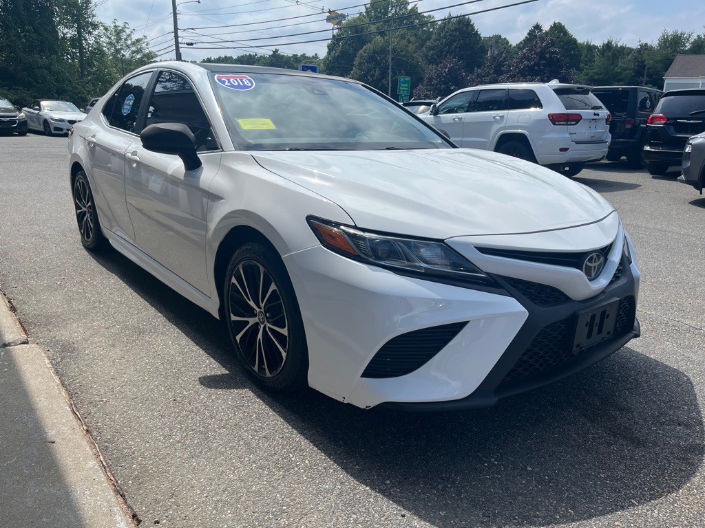 2018 Toyota Camry Image 4