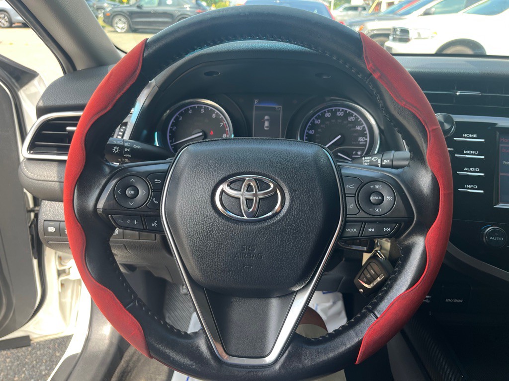 2018 Toyota Camry Image 16