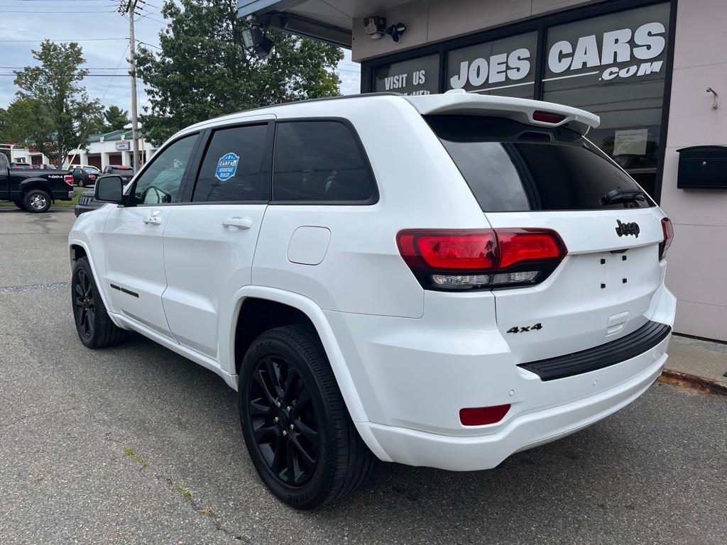 2021 Jeep Grand Cherokee Image 2
