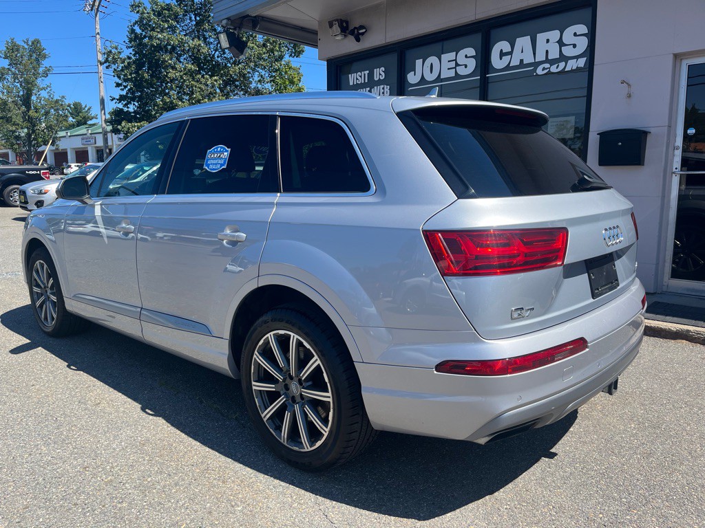 2017 Audi Q7 Image 2