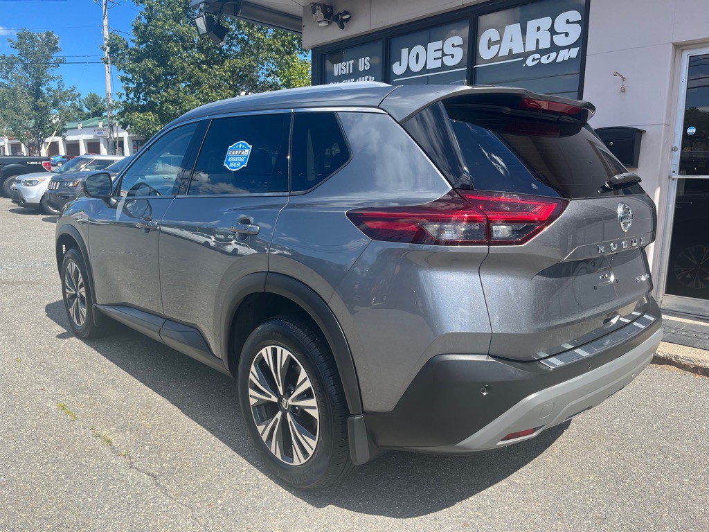 2021 Nissan Rogue Image 2