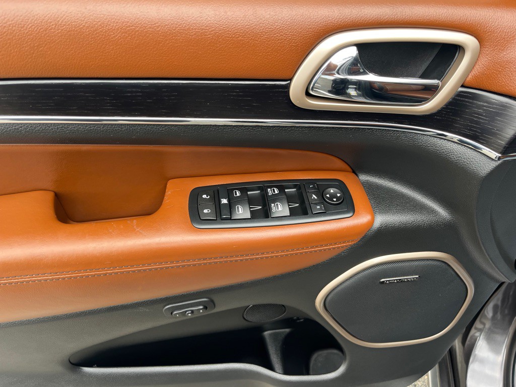 2016 Jeep Grand Cherokee Image 10