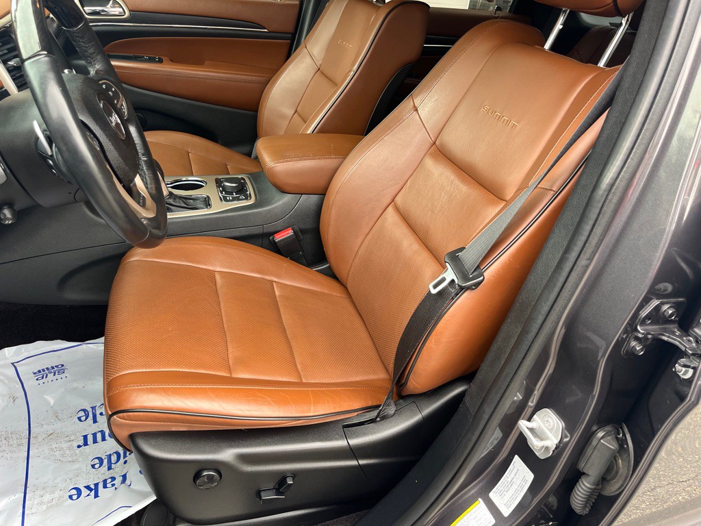 2016 Jeep Grand Cherokee Image 12