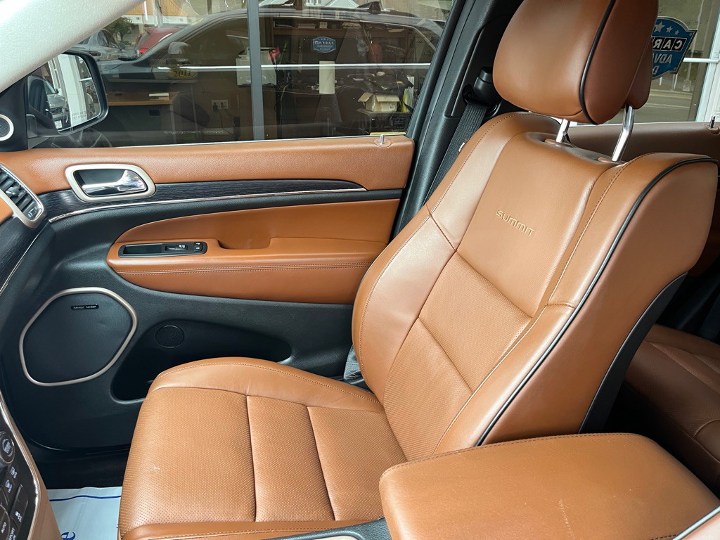 2016 Jeep Grand Cherokee Image 13