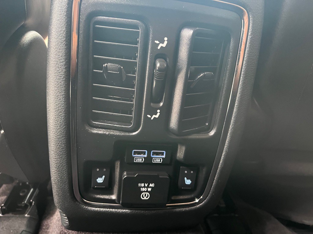 2016 Jeep Grand Cherokee Image 22