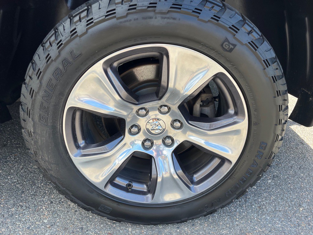 2019 RAM 1500 Image 8