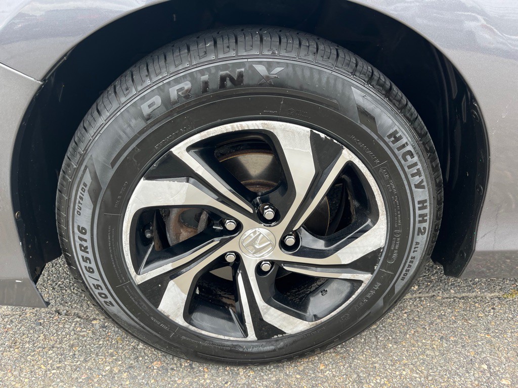 2017 Honda Accord Image 6