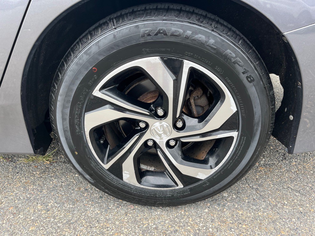 2017 Honda Accord Image 7