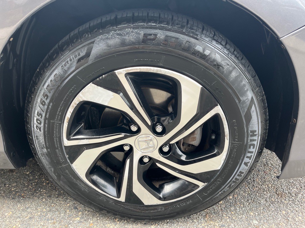 2017 Honda Accord Image 9