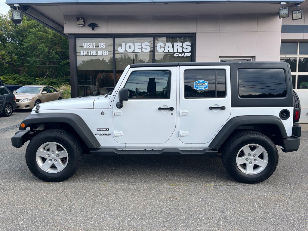 2017 Jeep Wrangler Unlimited Image 1