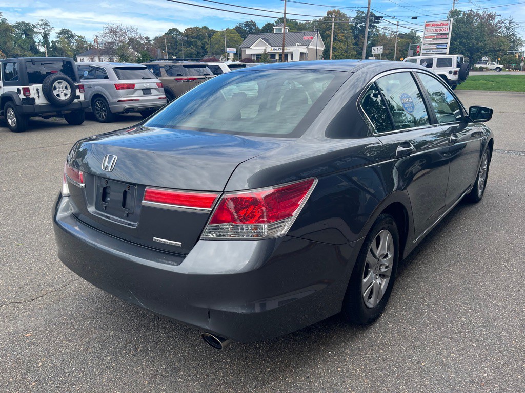 2011 Honda Accord Image 3