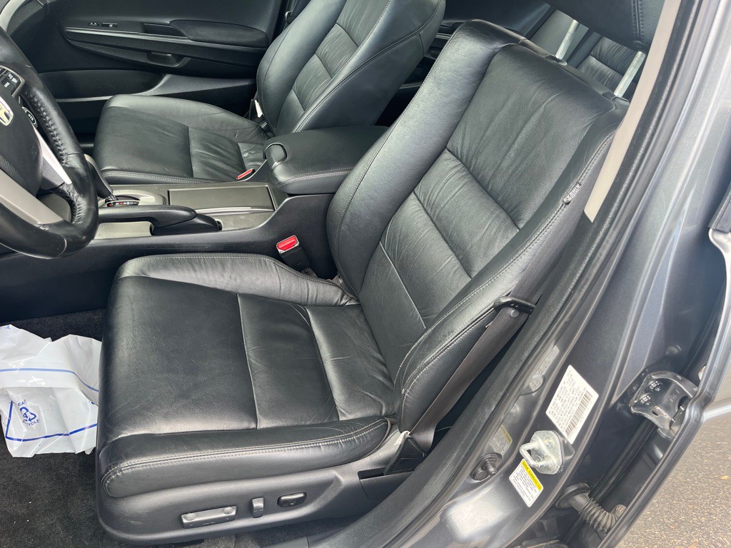 2011 Honda Accord Image 11