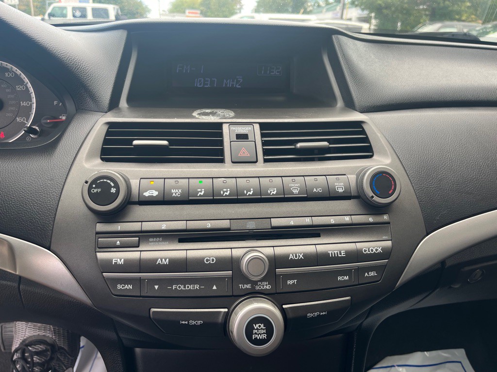 2011 Honda Accord Image 14