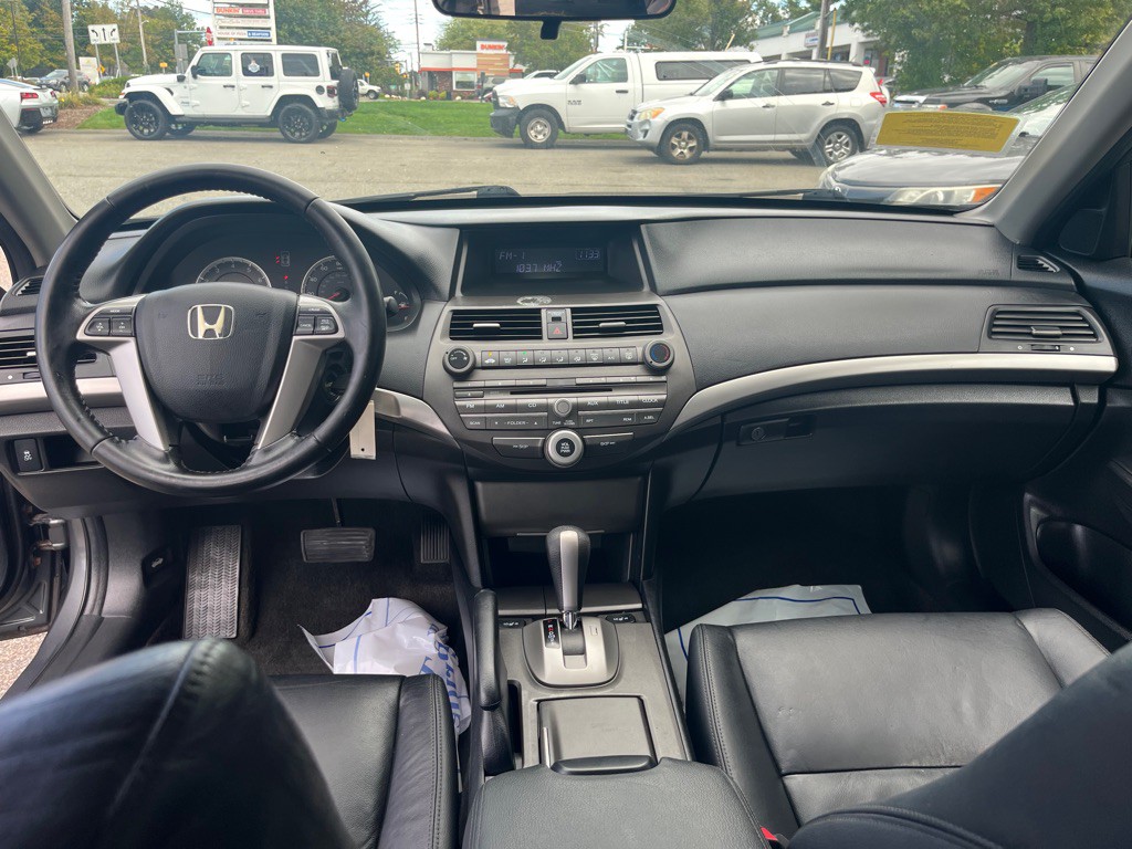 2011 Honda Accord Image 18