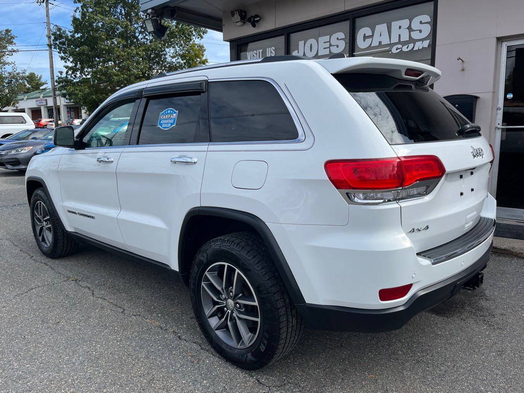 2017 Jeep Grand Cherokee Image 2