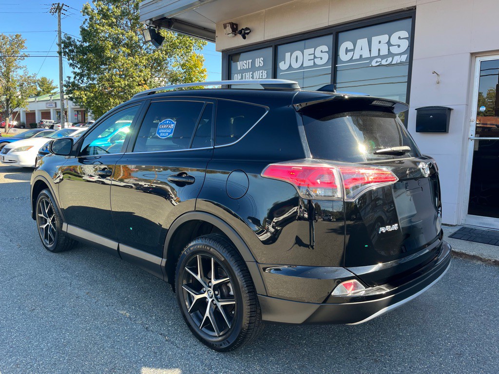 2016 Toyota Rav4 Image 2