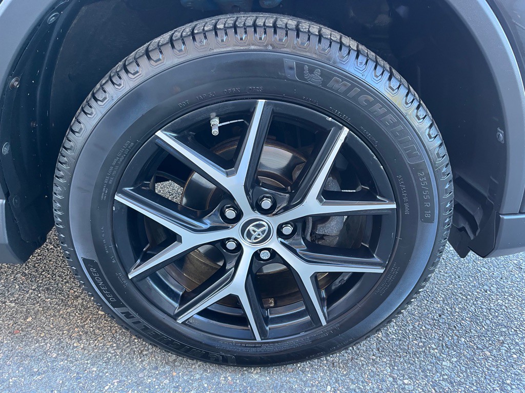 2016 Toyota Rav4 Image 9