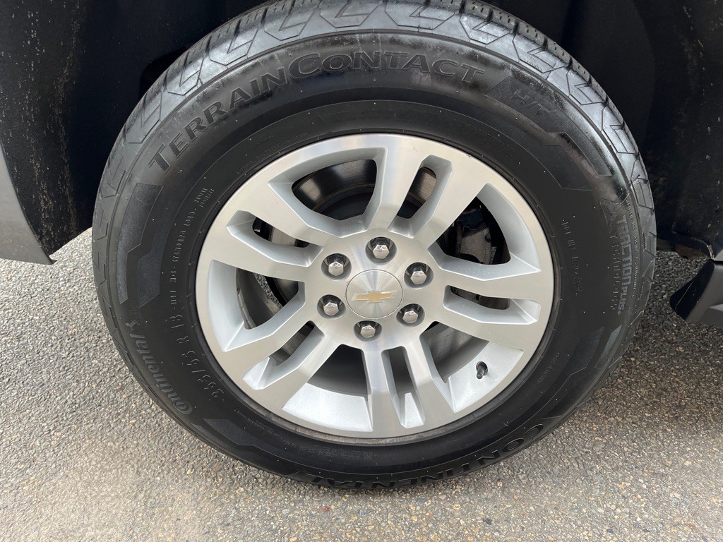 2020 Chevrolet Suburban Image 8