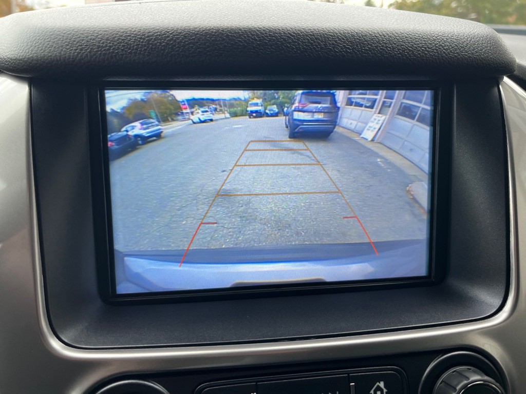 2020 Chevrolet Suburban Image 15