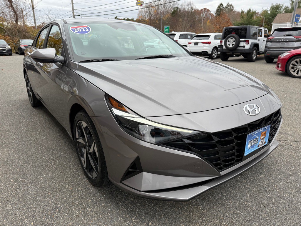 2023 Hyundai Elantra Image 5