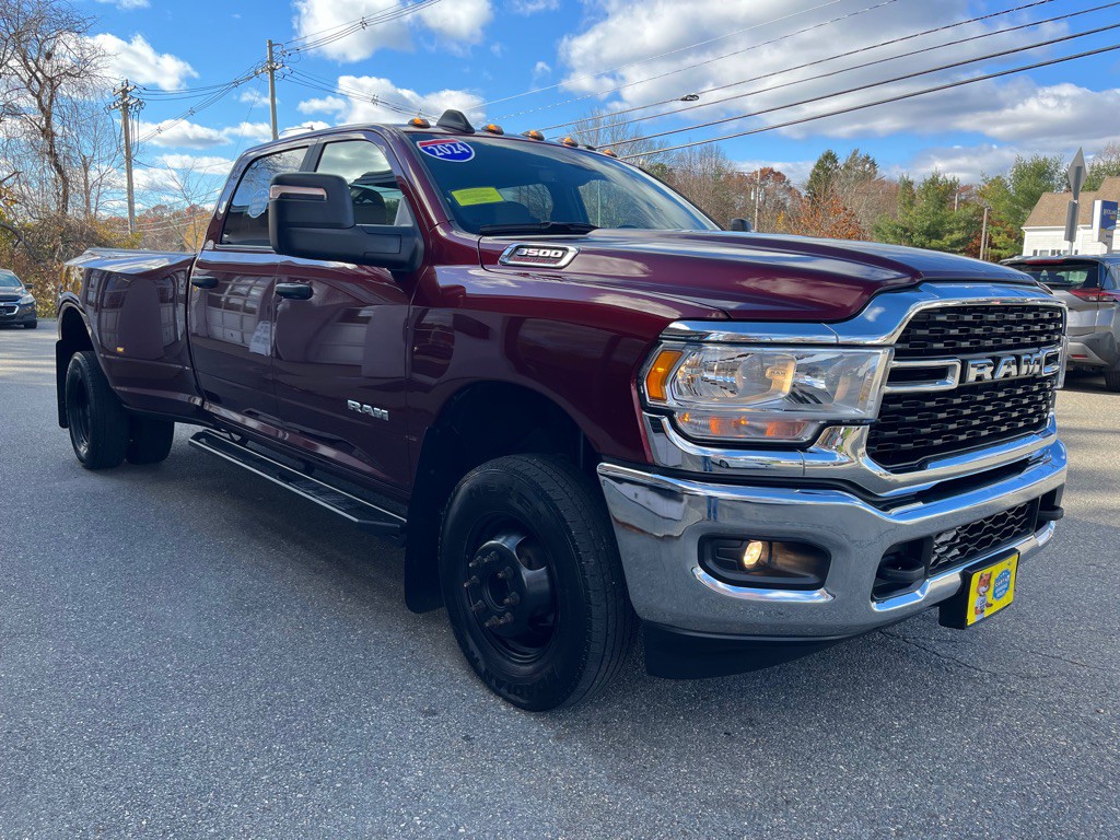 2024 RAM 3500 Image 4