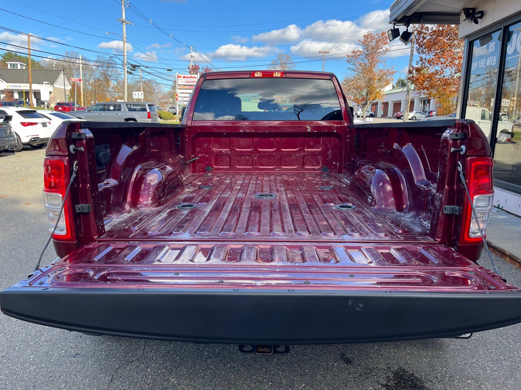 2024 RAM 3500 Image 22