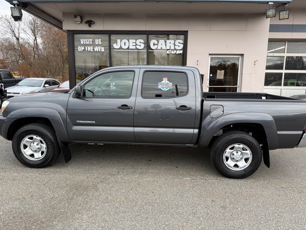 2010 Toyota Tacoma Image 1