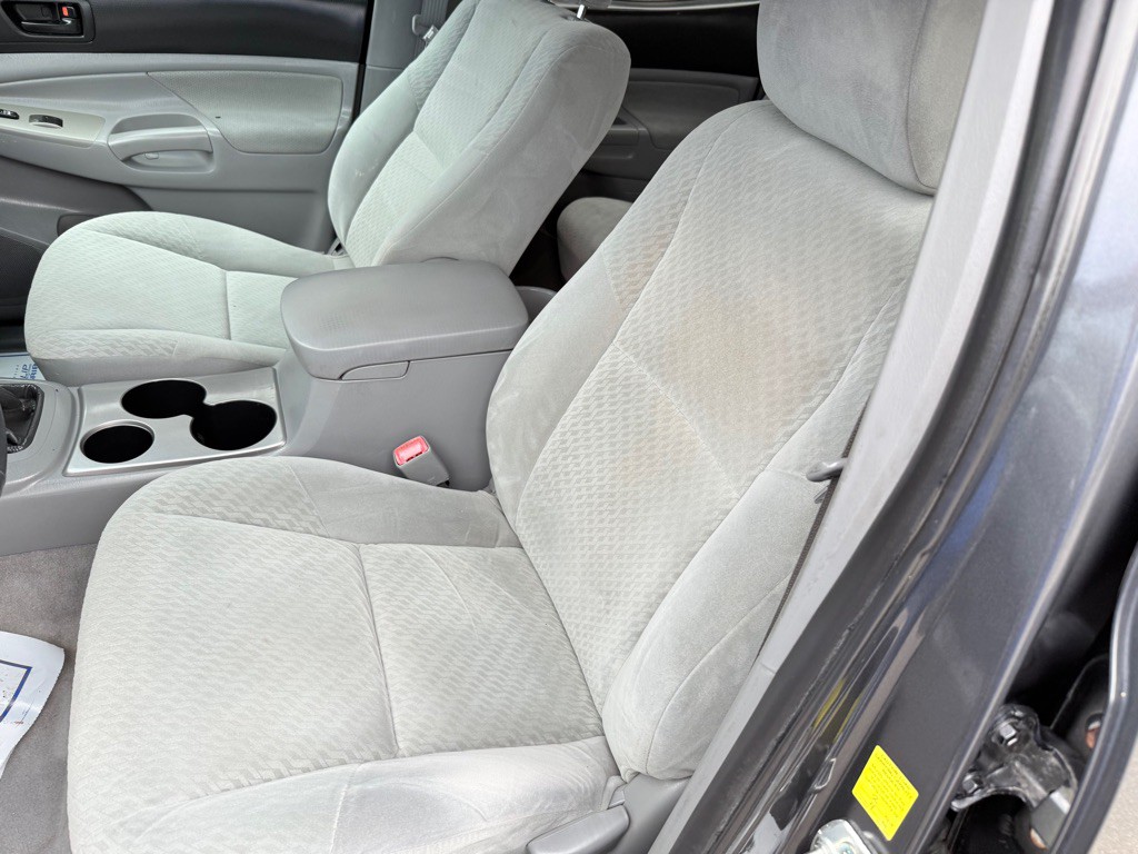 2010 Toyota Tacoma Image 13