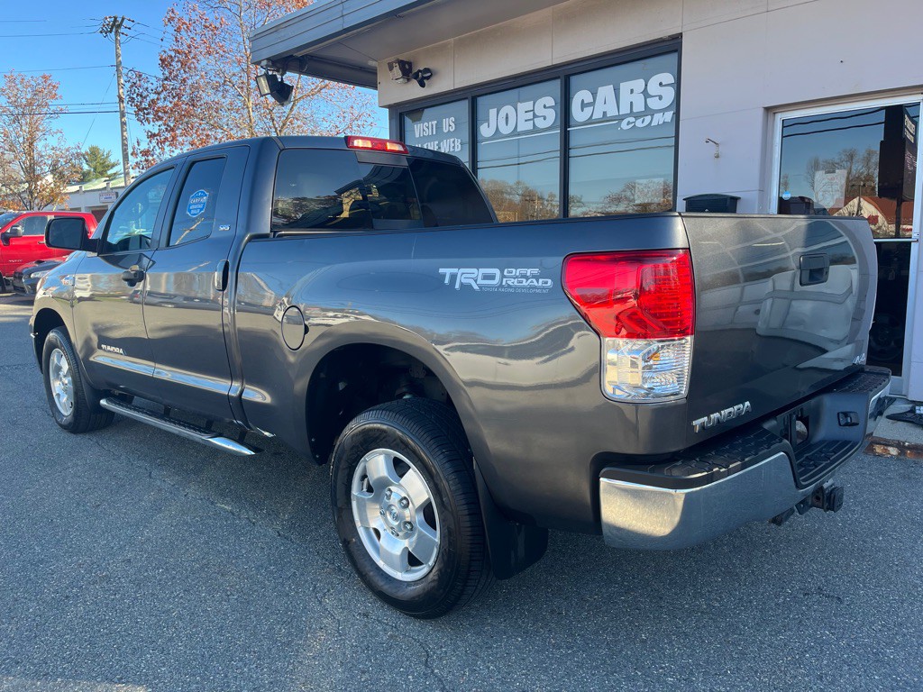 2011 Toyota Tundra Image 2