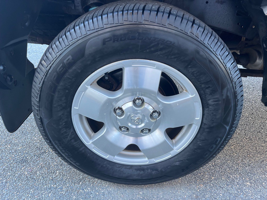 2011 Toyota Tundra Image 8