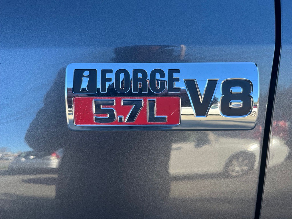 2011 Toyota Tundra Image 10