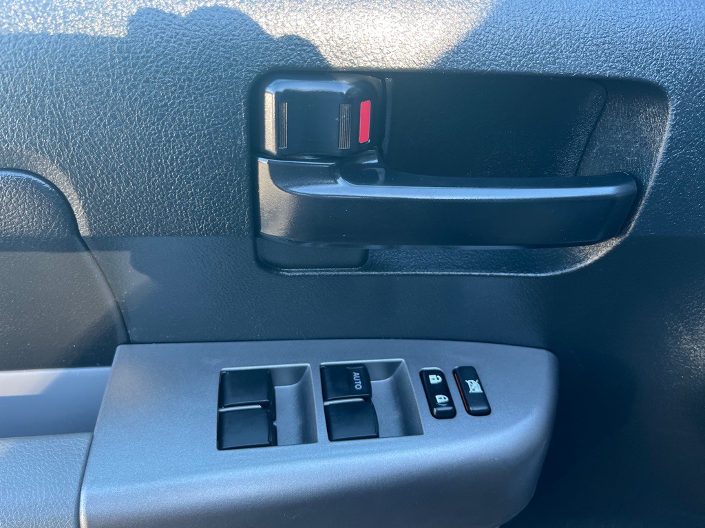 2011 Toyota Tundra Image 11