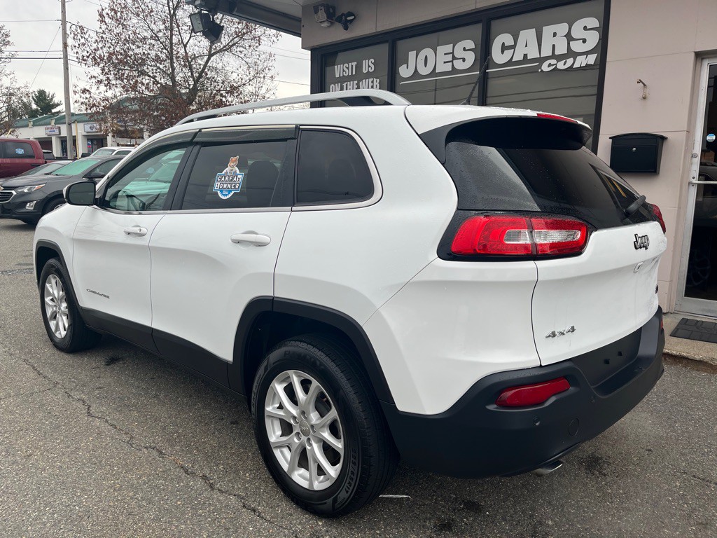 2016 Jeep Cherokee Image 2