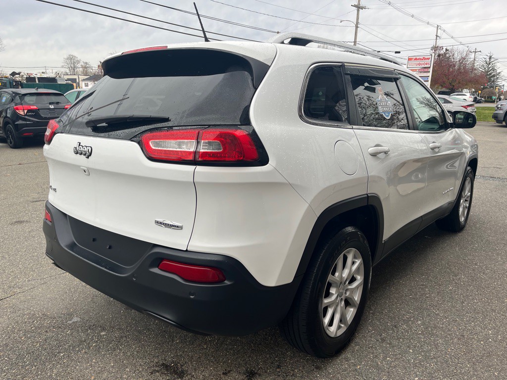 2016 Jeep Cherokee Image 3
