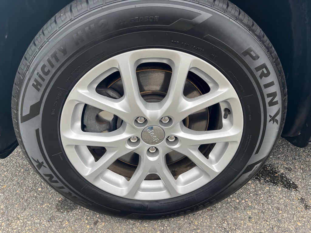 2016 Jeep Cherokee Image 6