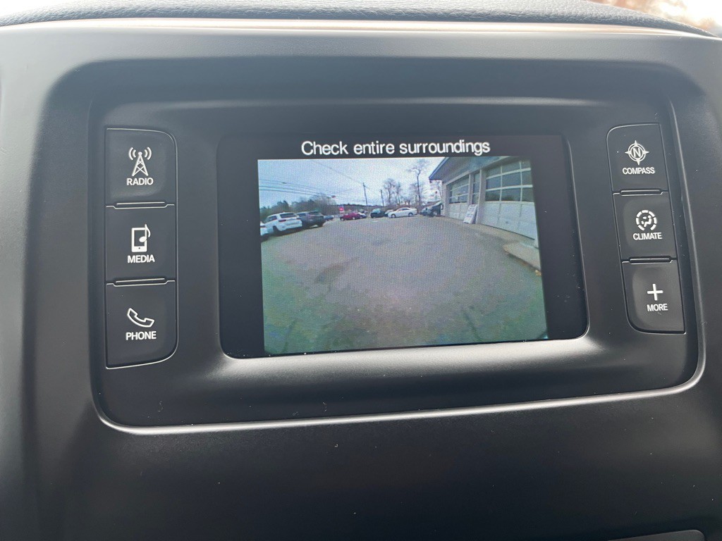 2016 Jeep Cherokee Image 15