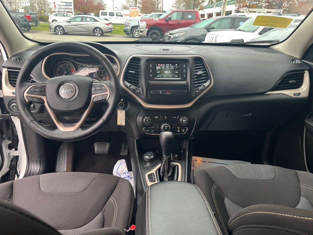 2016 Jeep Cherokee Image 19