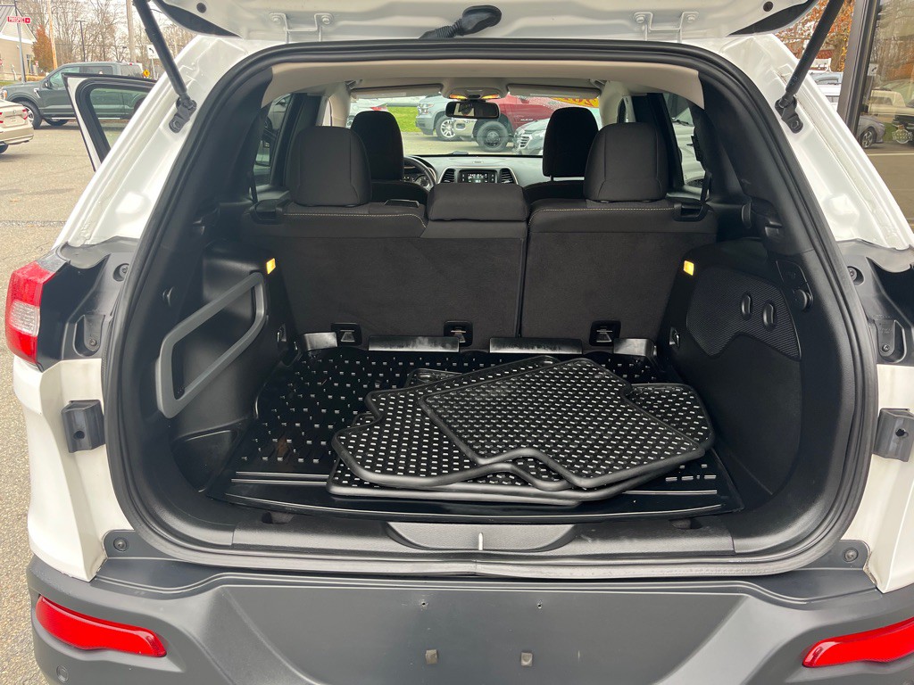 2016 Jeep Cherokee Image 20