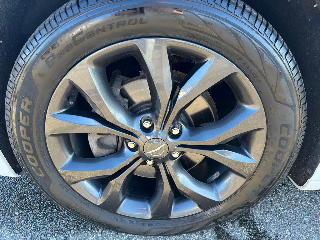 2019 Chrysler Pacifica Image 7