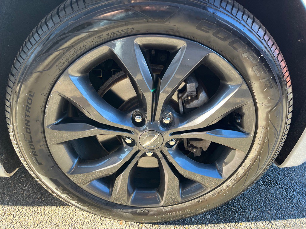 2019 Chrysler Pacifica Image 10