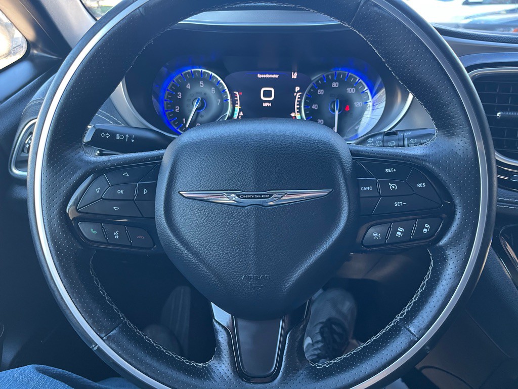 2019 Chrysler Pacifica Image 17