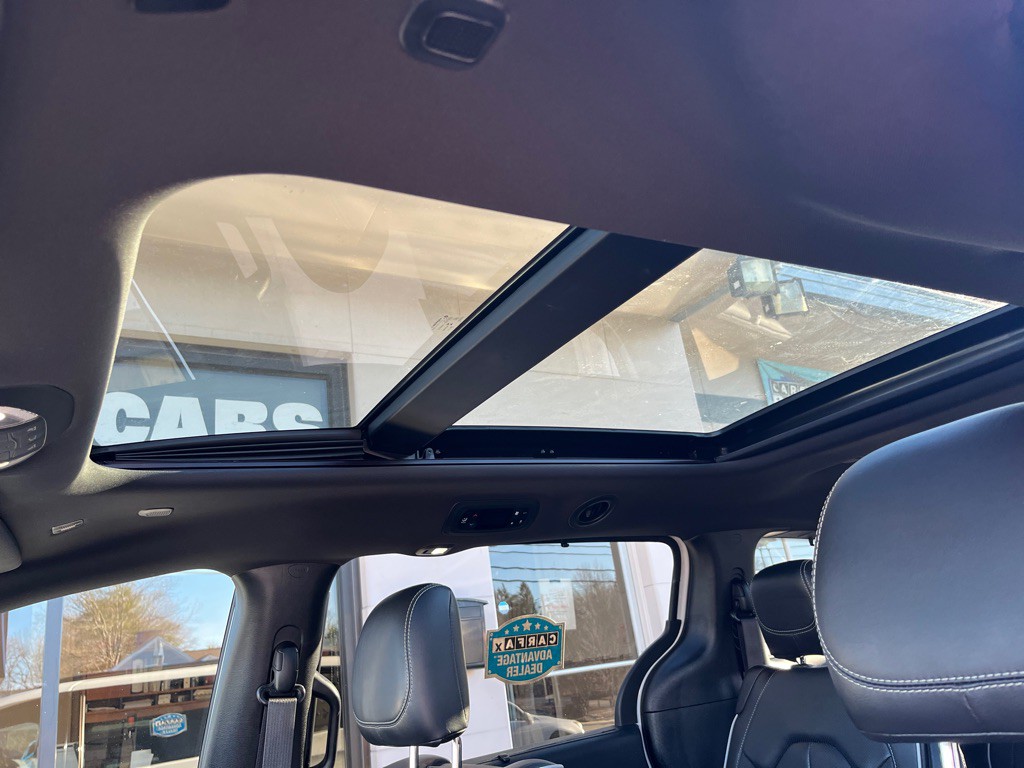 2019 Chrysler Pacifica Image 19