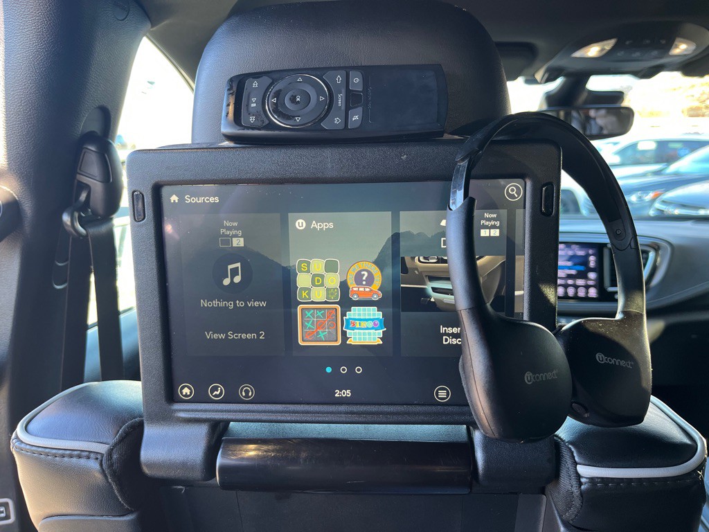 2019 Chrysler Pacifica Image 22