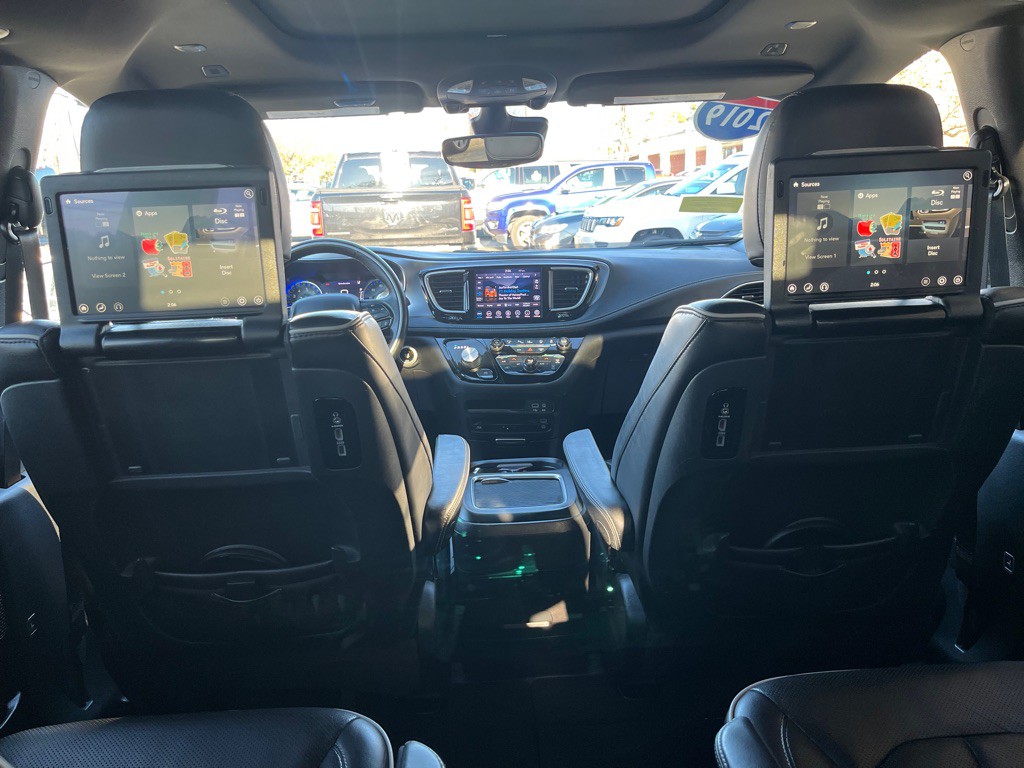 2019 Chrysler Pacifica Image 25