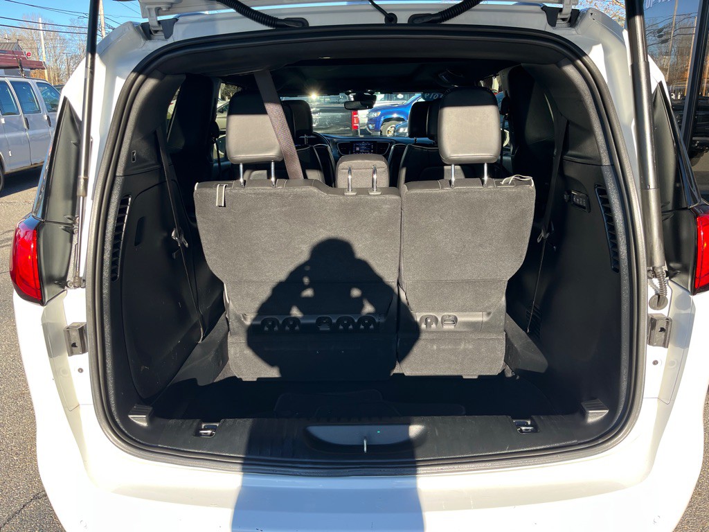2019 Chrysler Pacifica Image 27